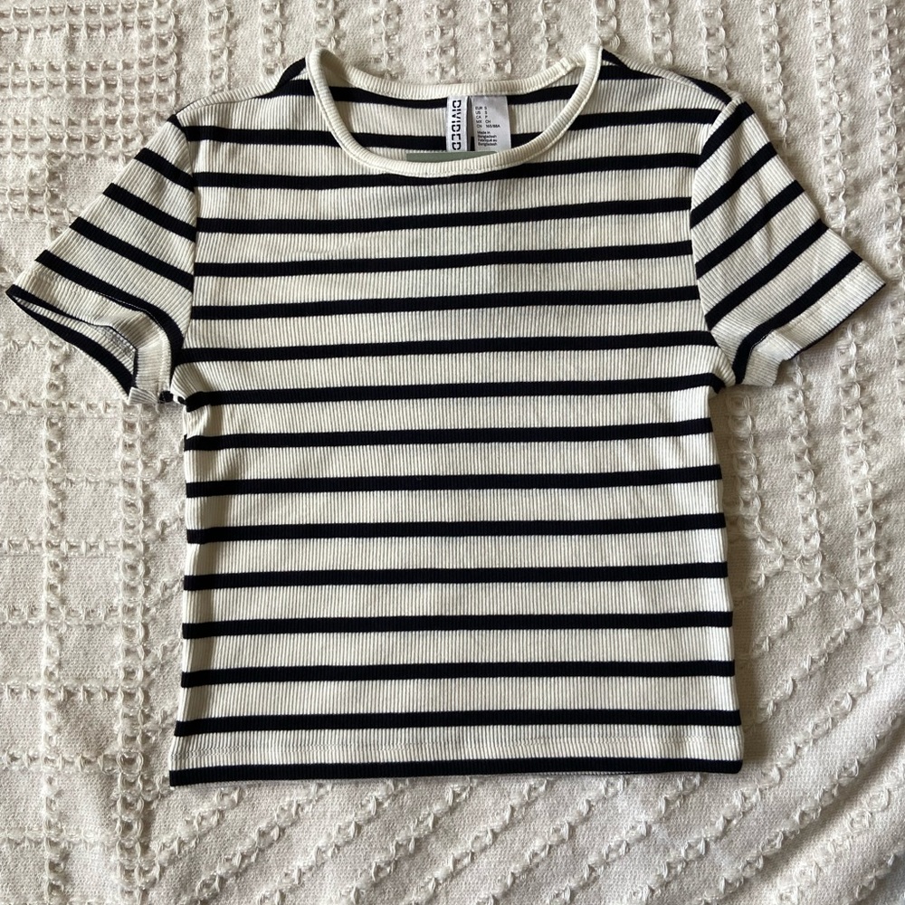 NWT Striped cropped short sleeve baby tee